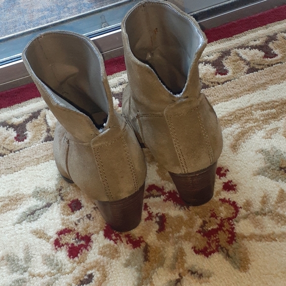 Nine west booties - Picture 4 of 10